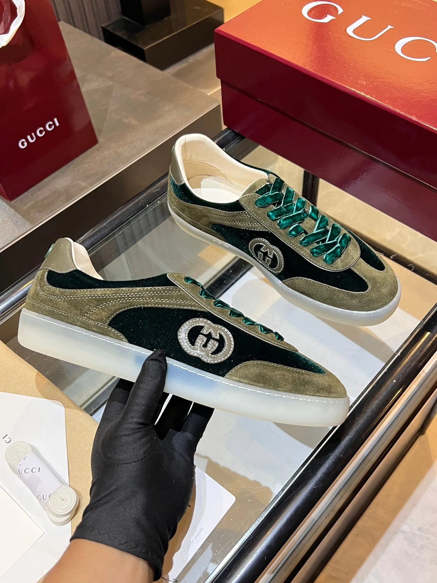 Gucci Sneakers