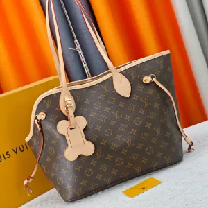 Louis Vuitton Clutch