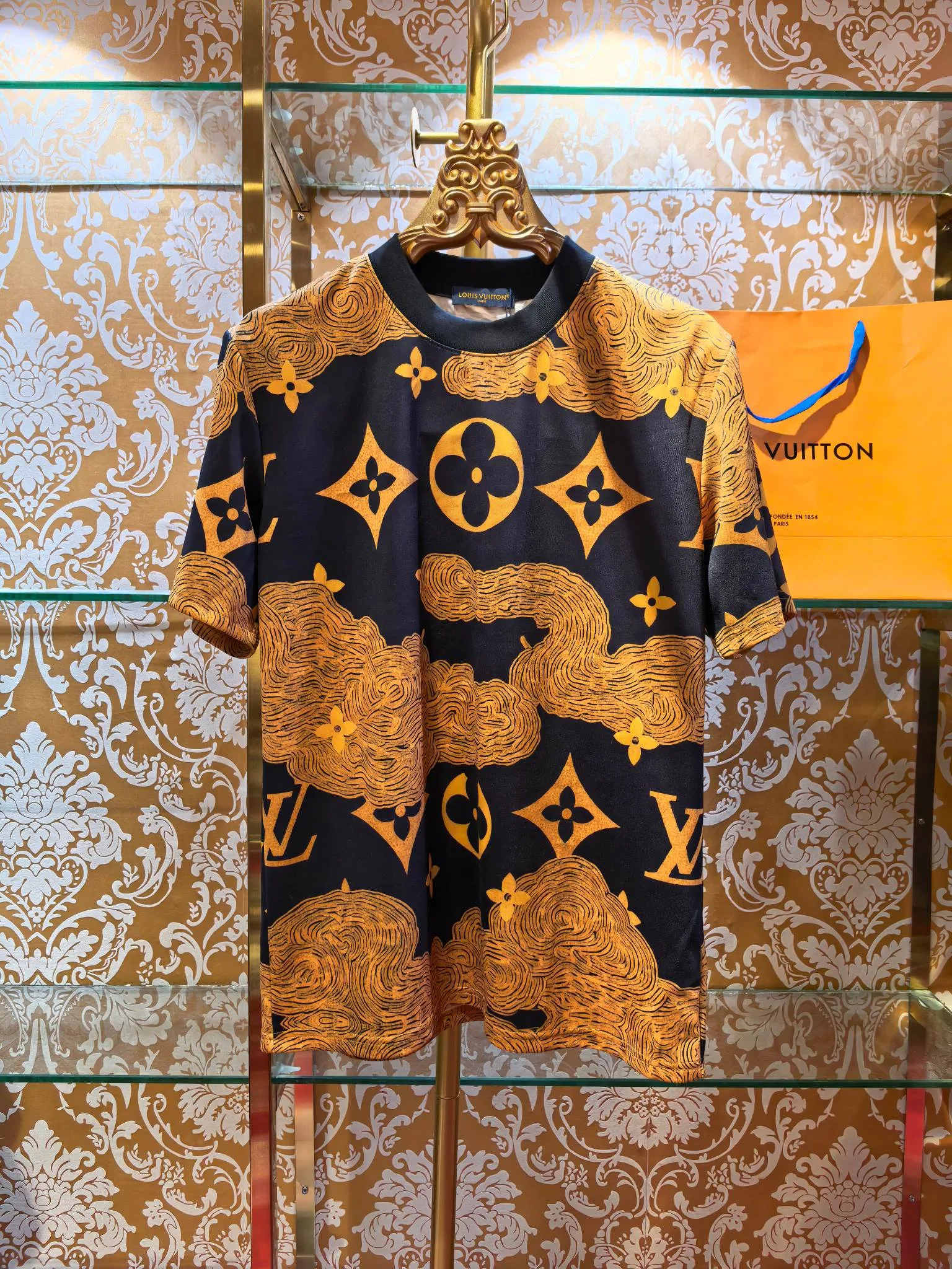 Louis Vuitton Short Sleeves