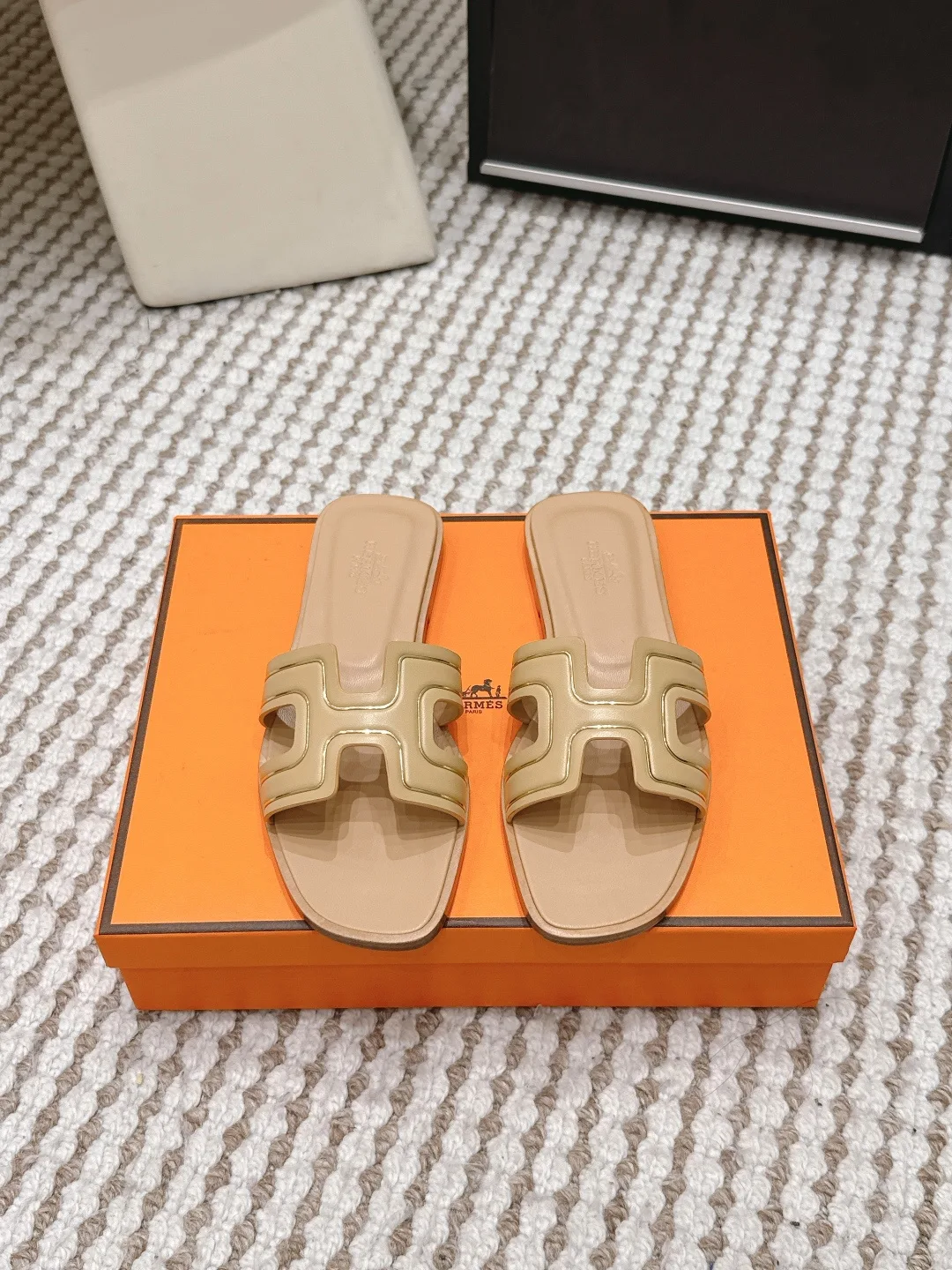 Hermès Slippers