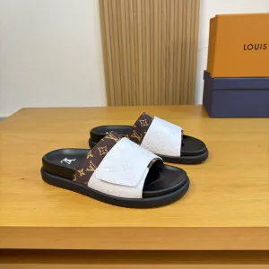 Louis Vuitton Slippers