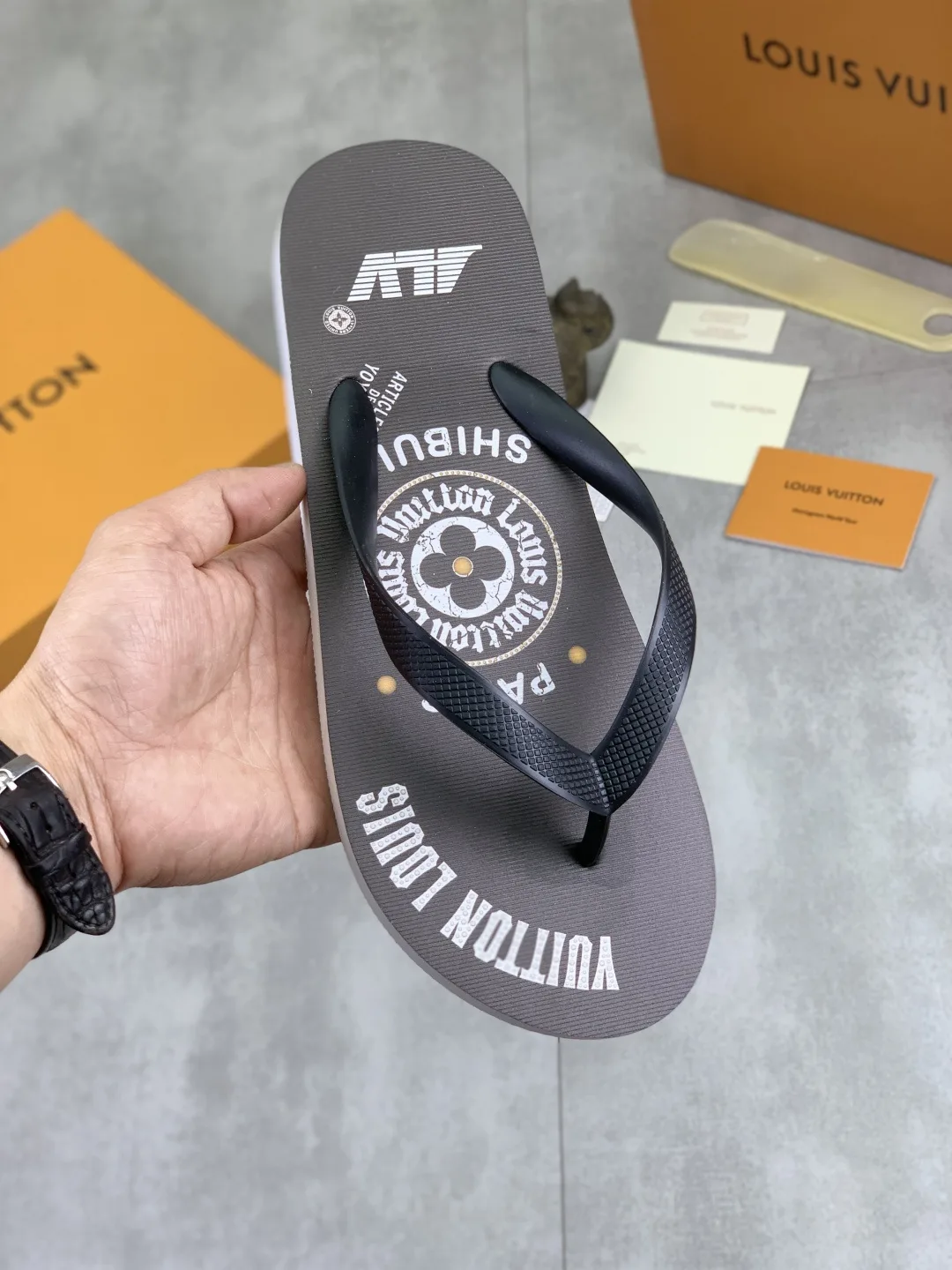 Louis Vuitton Slippers