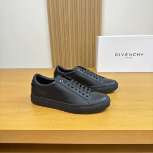 Givenchy Sneakers