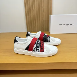 Givenchy Sneakers