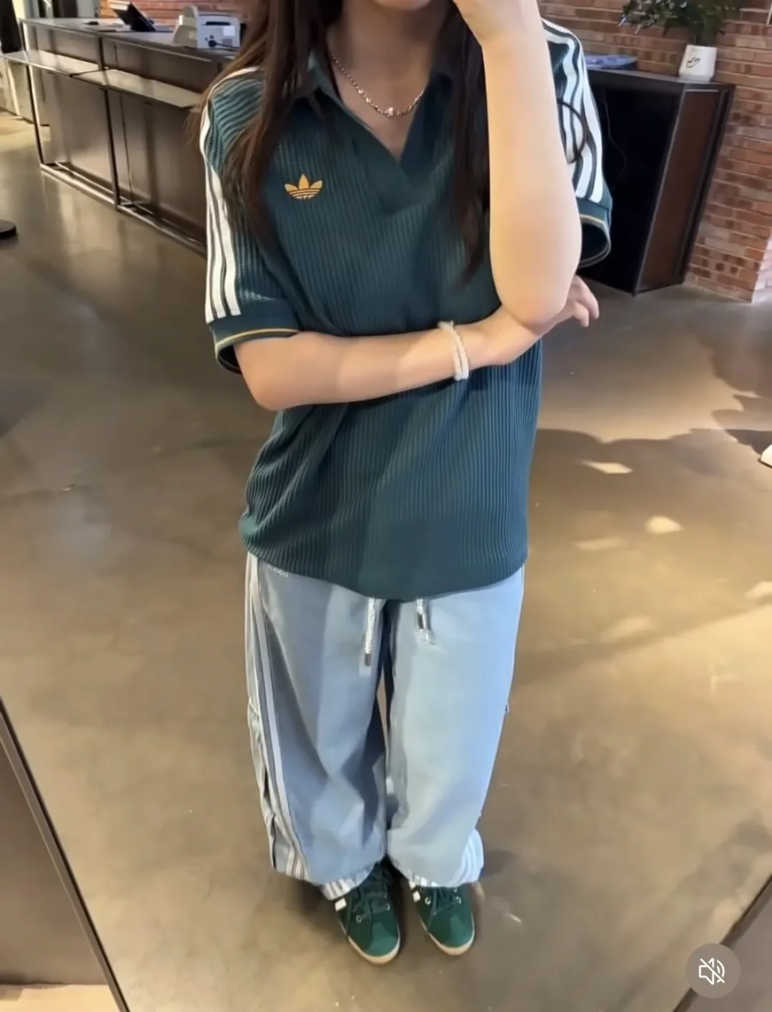 Gap Short Sleeves