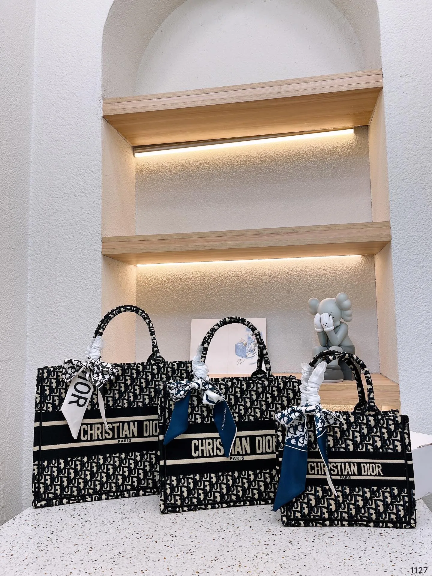 Dior Shopping Bags