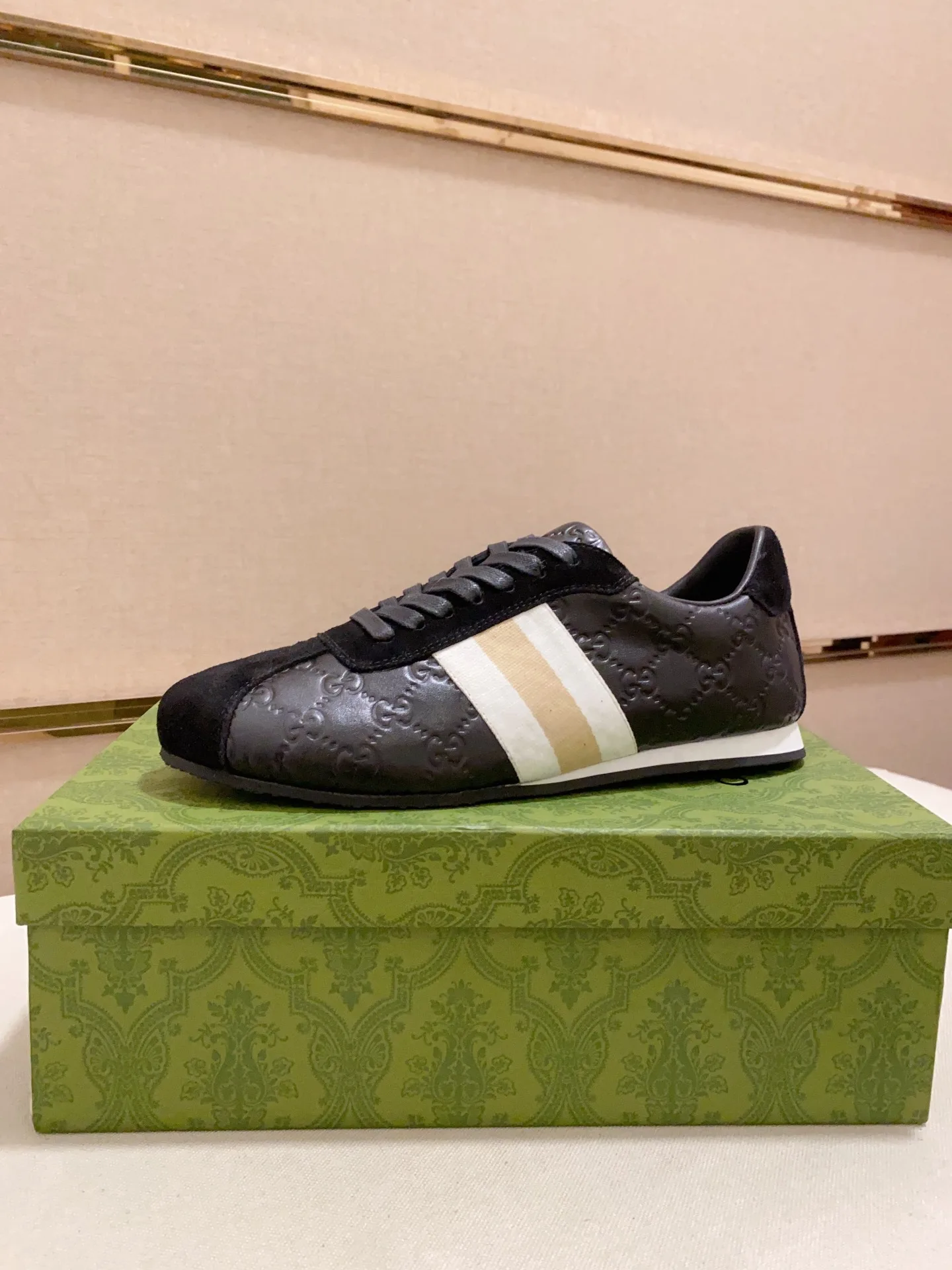Gucci Casual Shoes