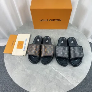 Louis Vuitton Slippers