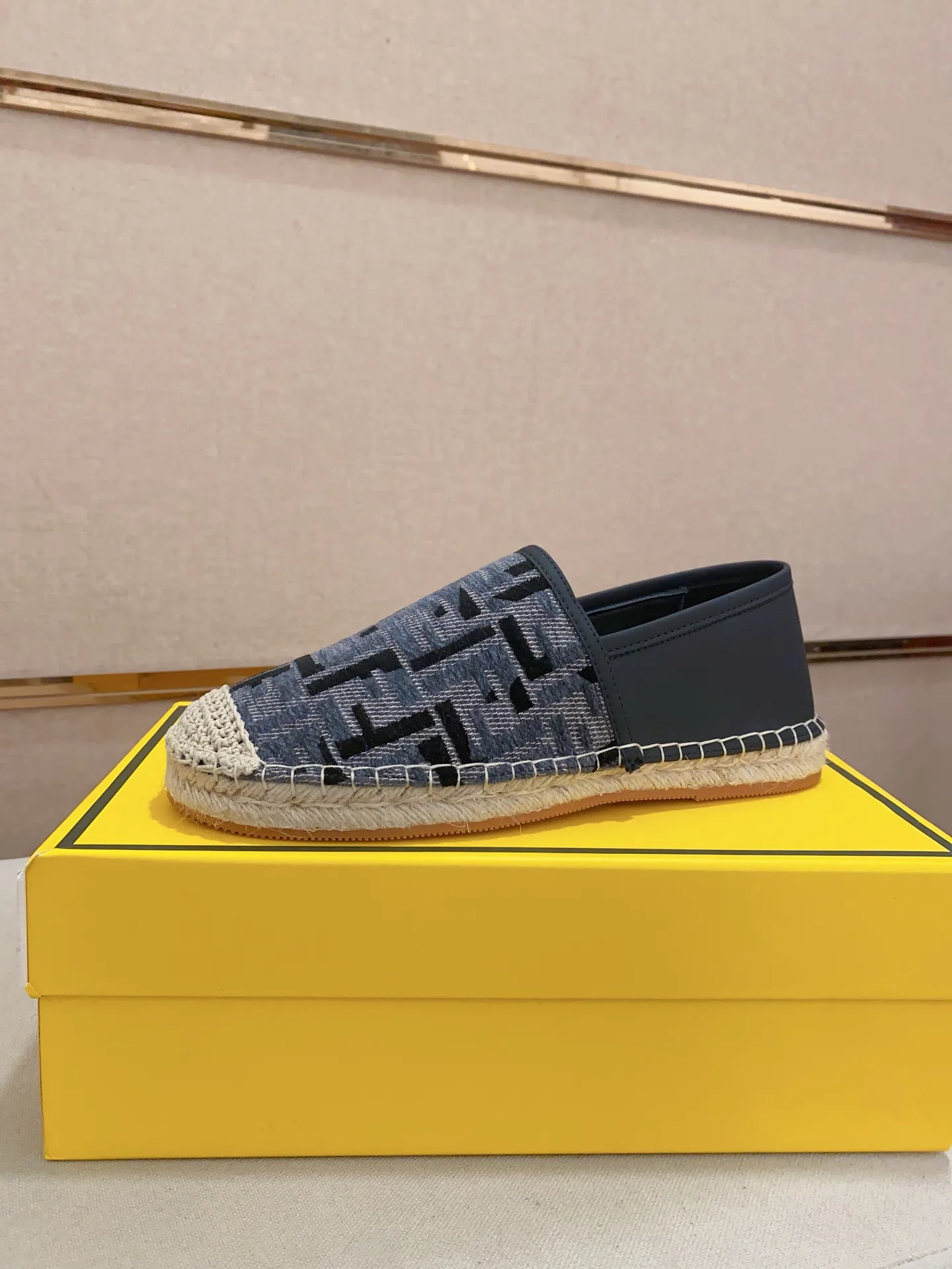 Fendi Casual Shoes