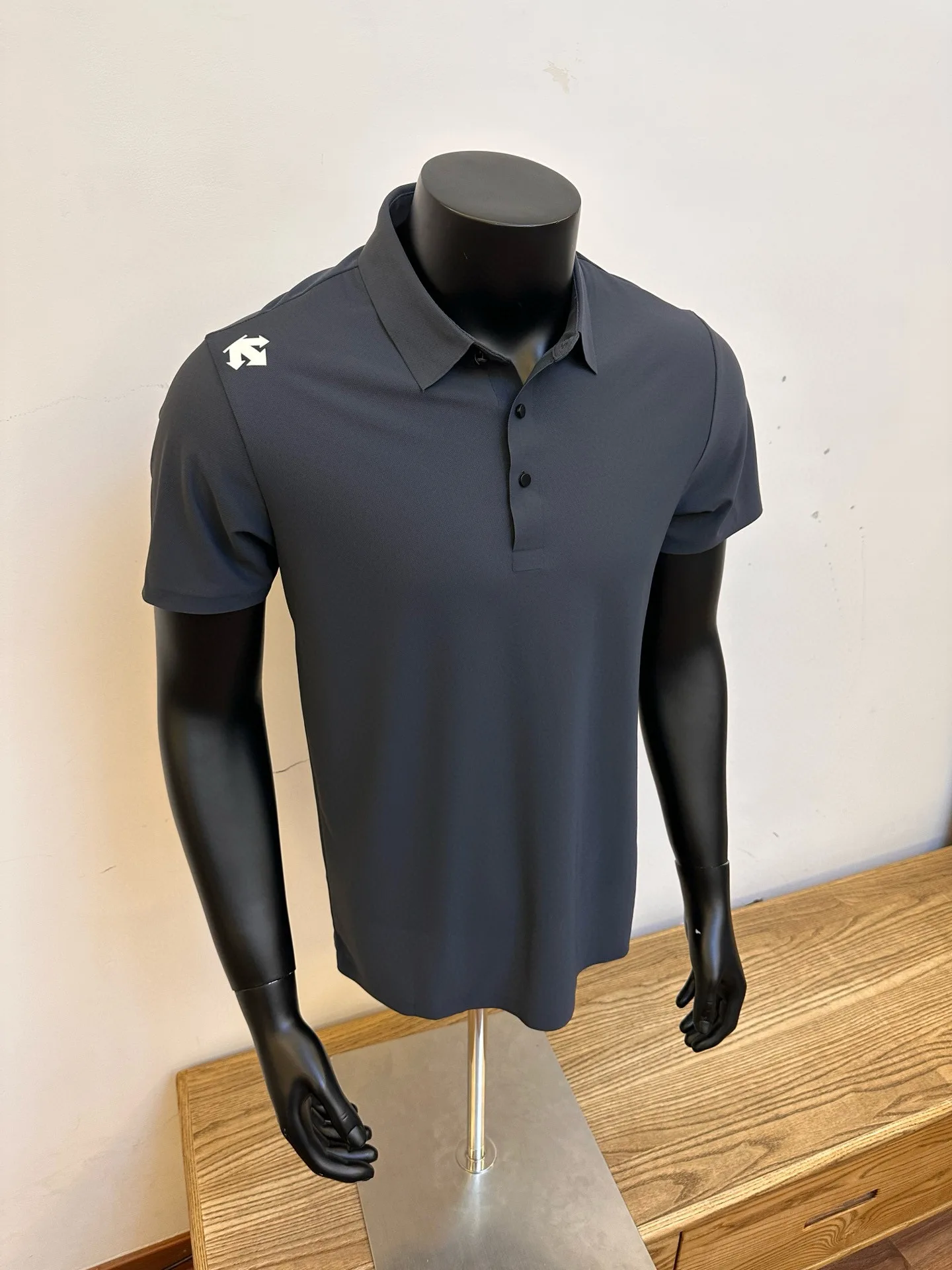 Descente Short Sleeves