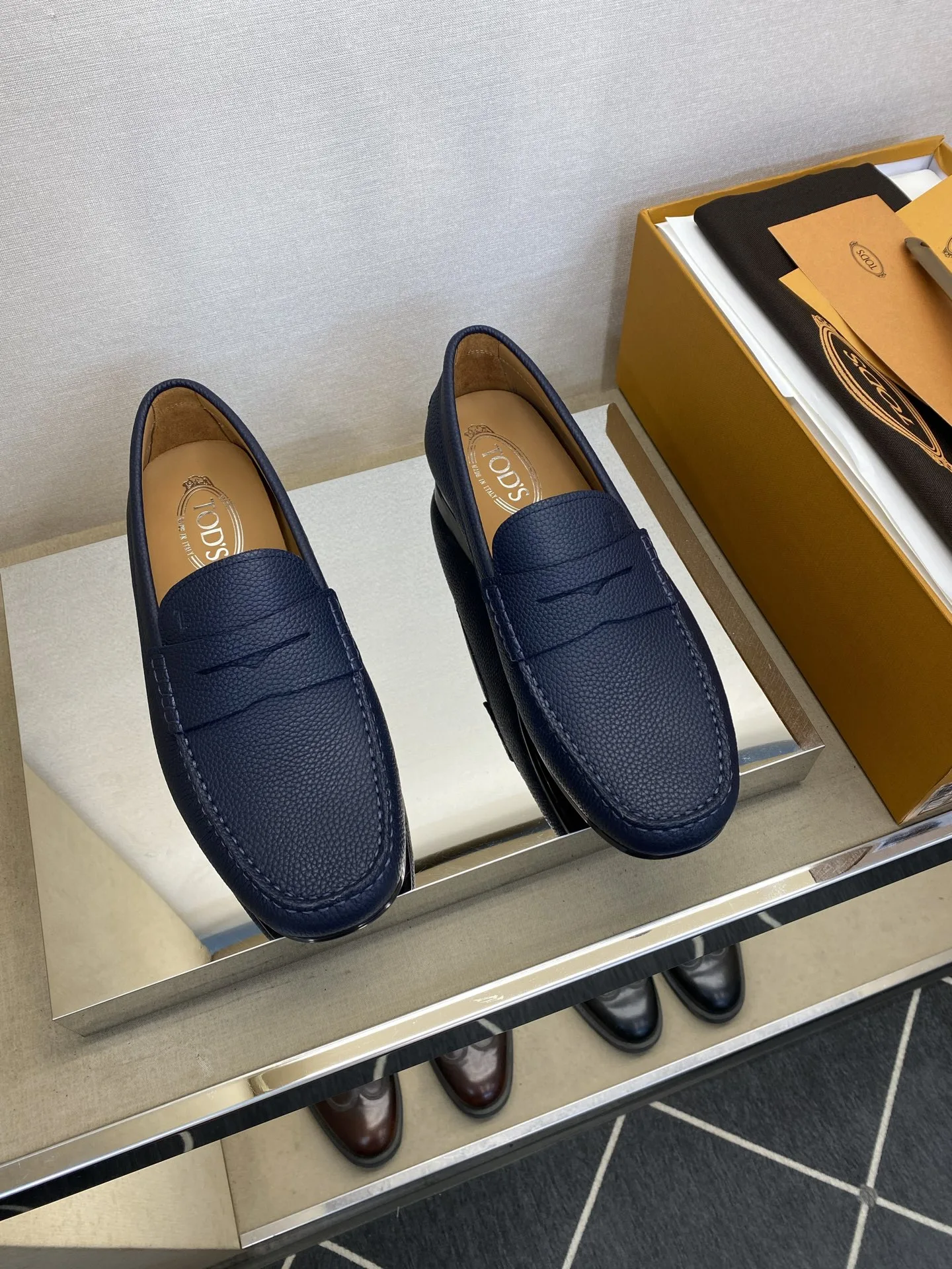 Todes Loafers