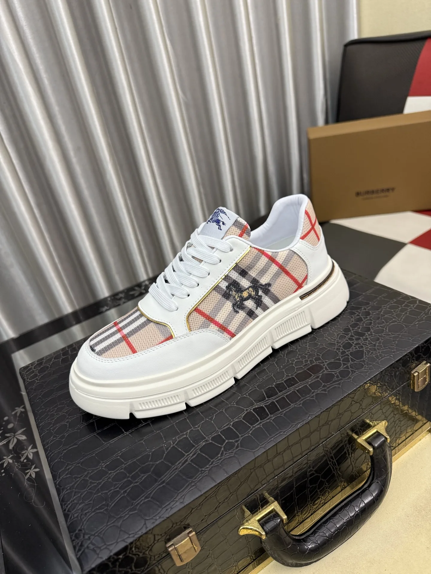 Burberry Casual Shoes