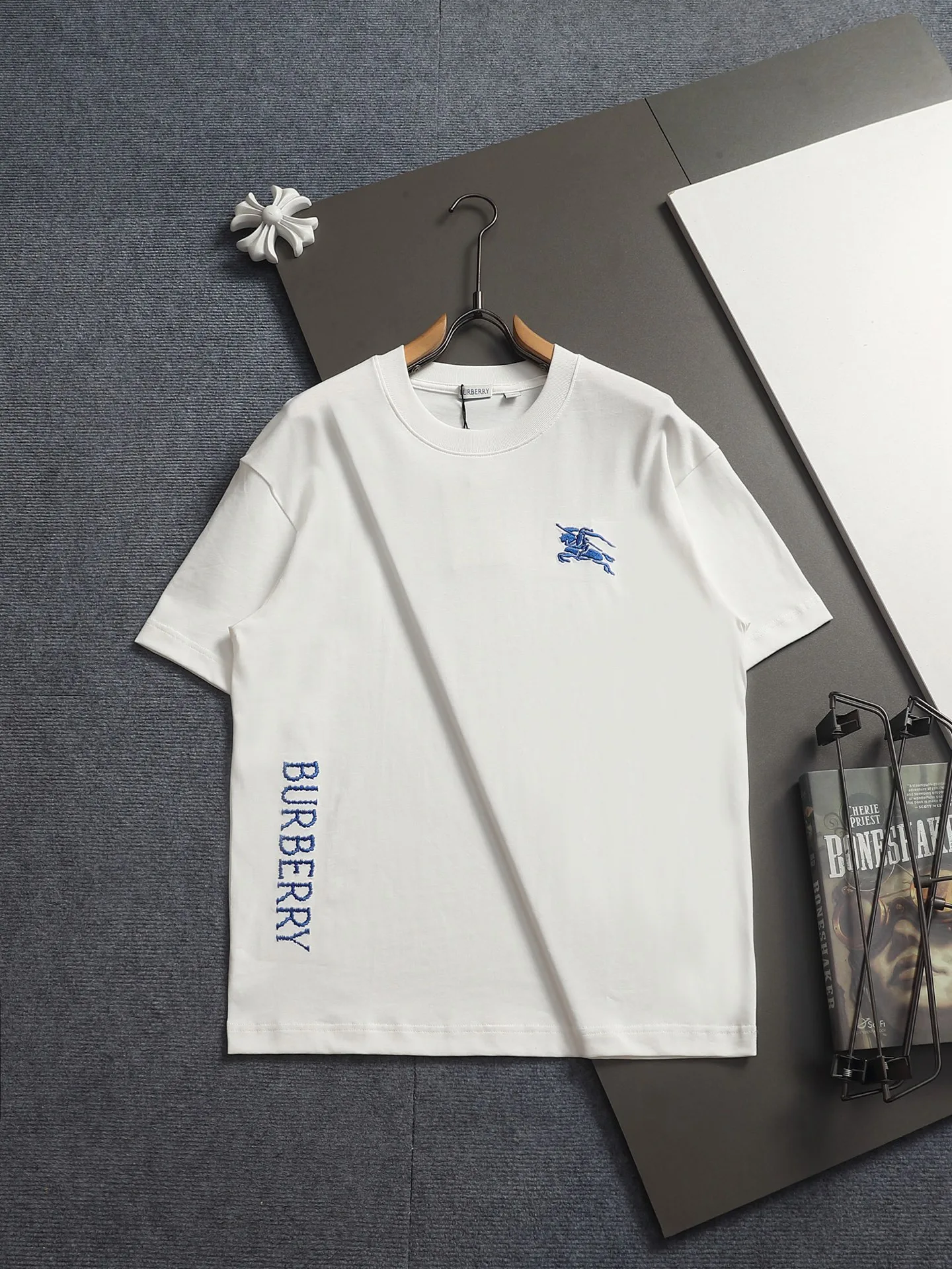 Burberry T-Shirt