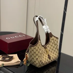 Gucci Shopping Bags
